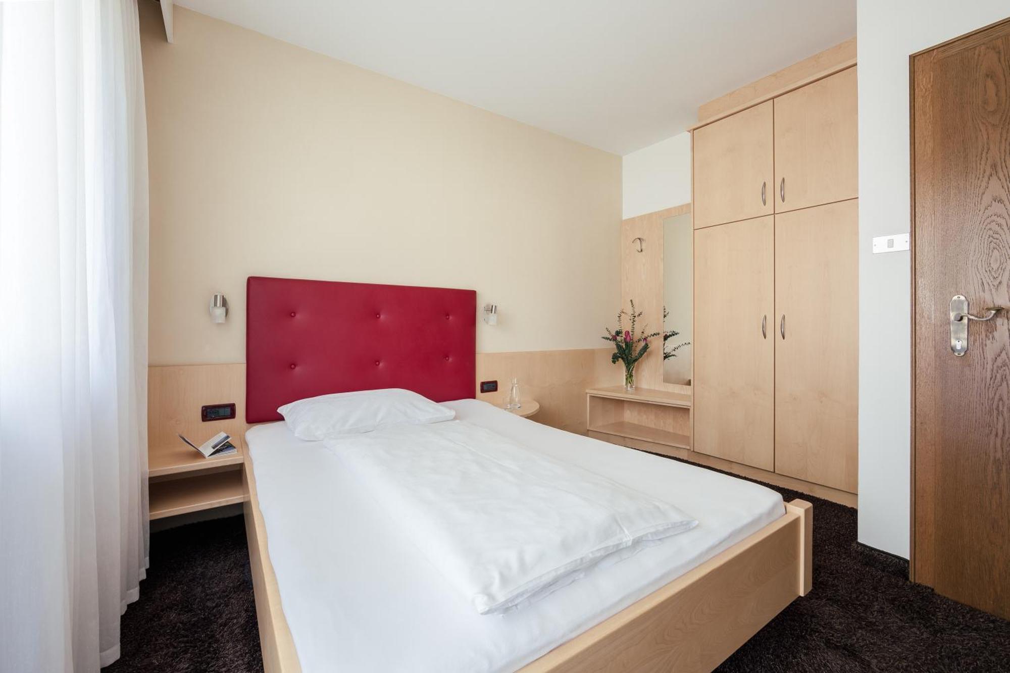 Hotel Garni Sirmian 梅拉诺 外观 照片